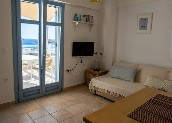 Διαμέρισμα Aquablu Syros 4 *